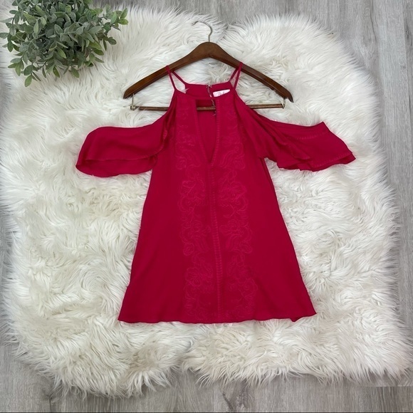 Parker Pink Floral Embroidered Off the Shoulder‎ Shirt - Picture 2 of 8